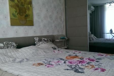Apartment On Kobaladze Str 2 Batumi Exterior photo